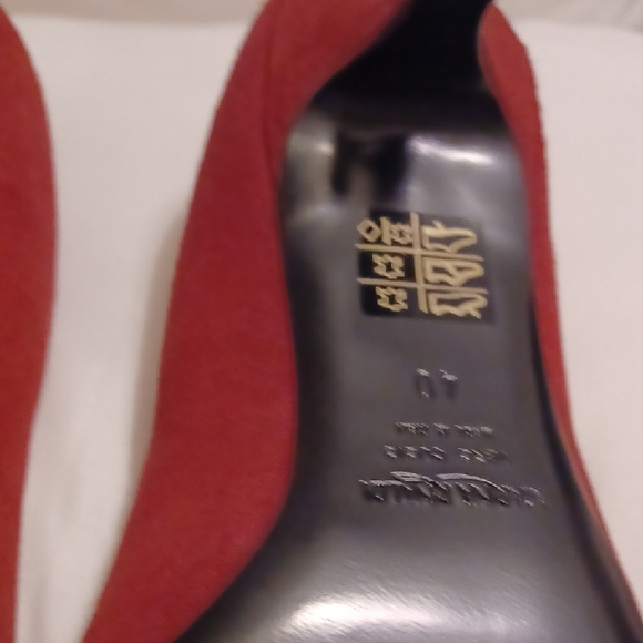 Marina Rinaldi Red Heels with Bow Accent - Picture 7 of 12